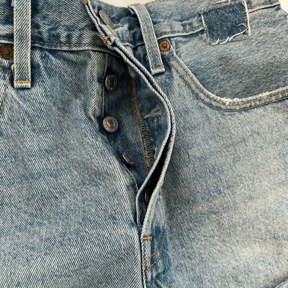 Levi's 501 Women's Blue Denim Shorts - Picture 6 of 10
